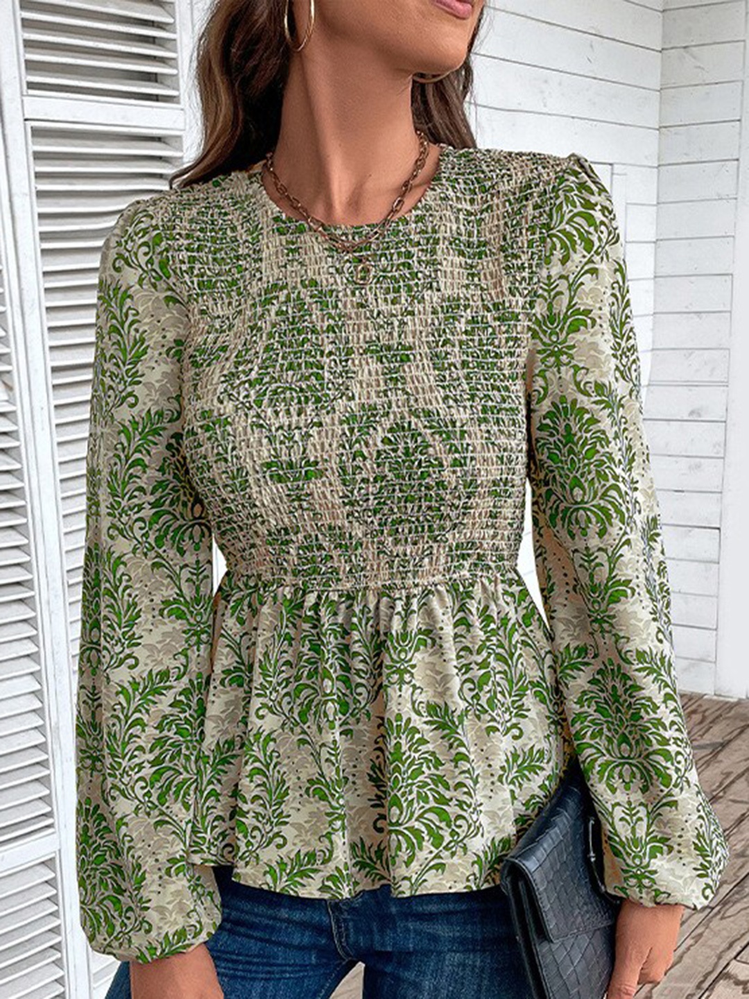 

StyleCast Green Floral Printed Puff Sleeve Smocked Peplum Top
