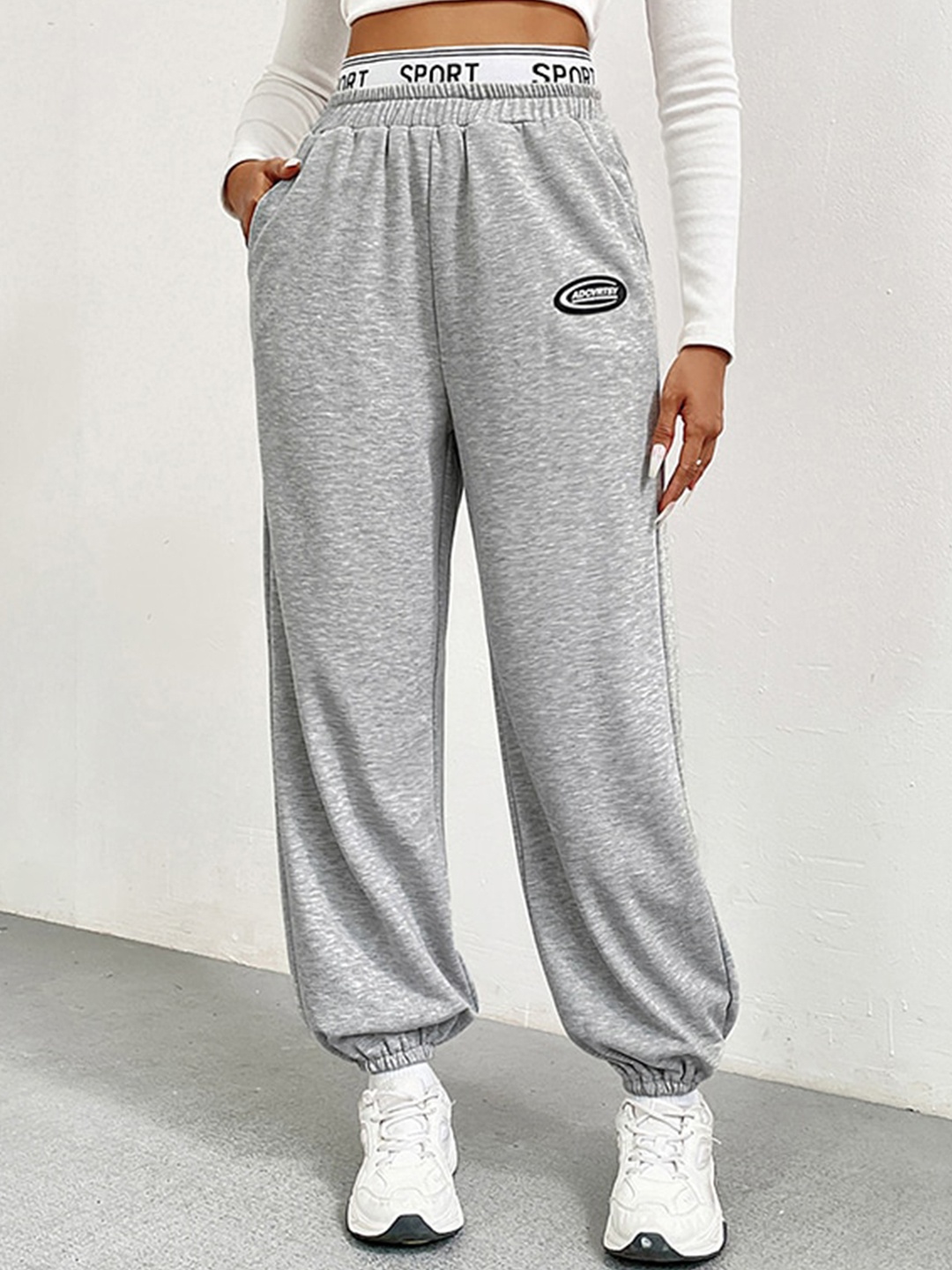 

StyleCast Women Grey Mid-Rise Joggers, Grey melange