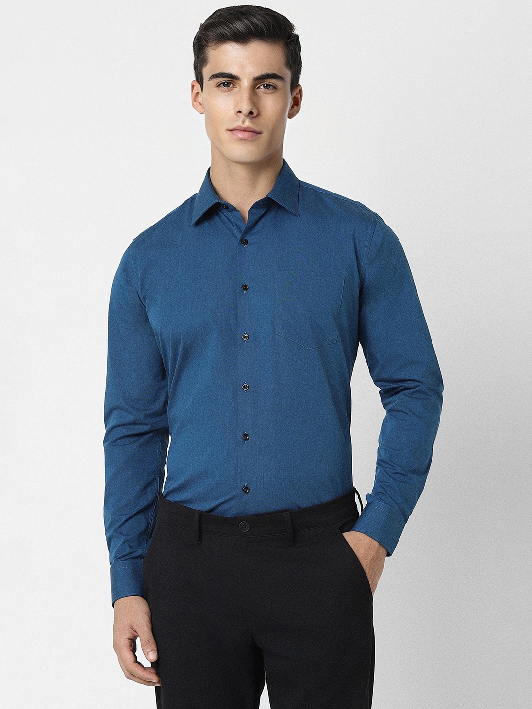 

Van Heusen Men Blue Slim Fit Formal Shirt