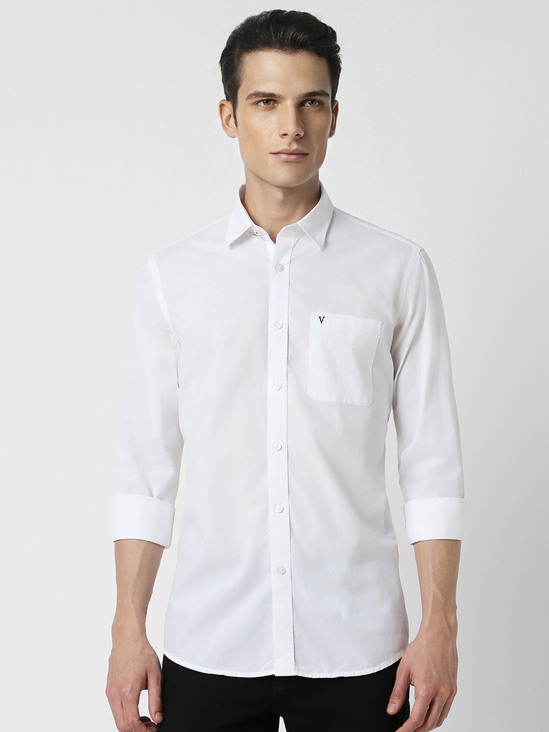 

Van Heusen Sport Men White Slim Fit Casual Shirt