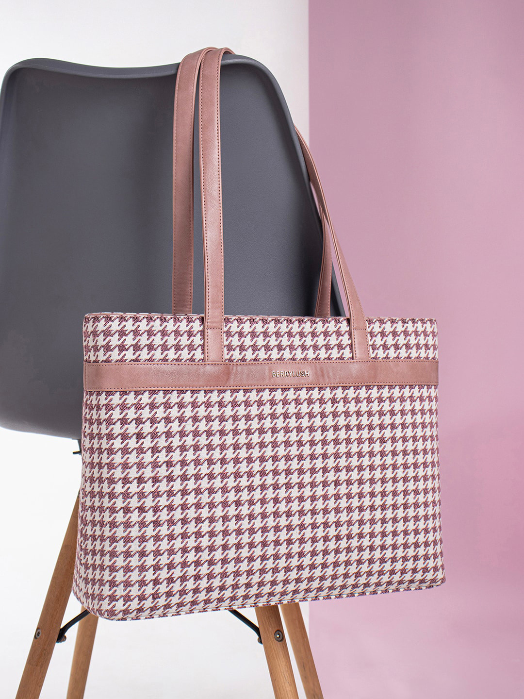 

Berrylush Checked Structured Handheld Bag, Pink