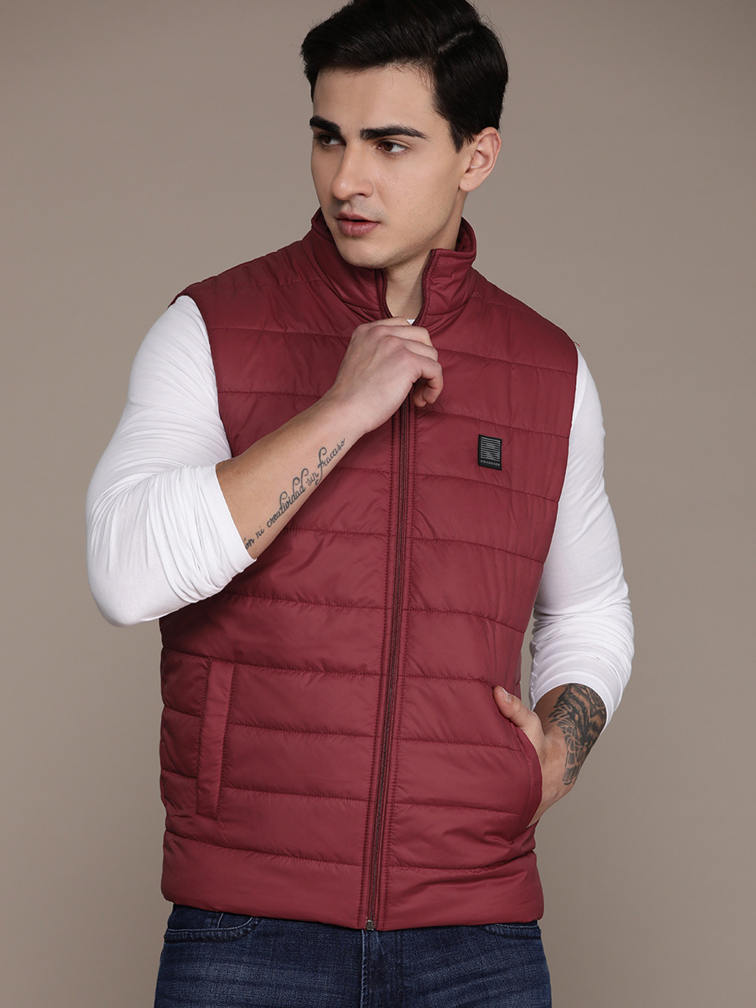 

Roadster Men Lightweight Puffer Jacket, Red