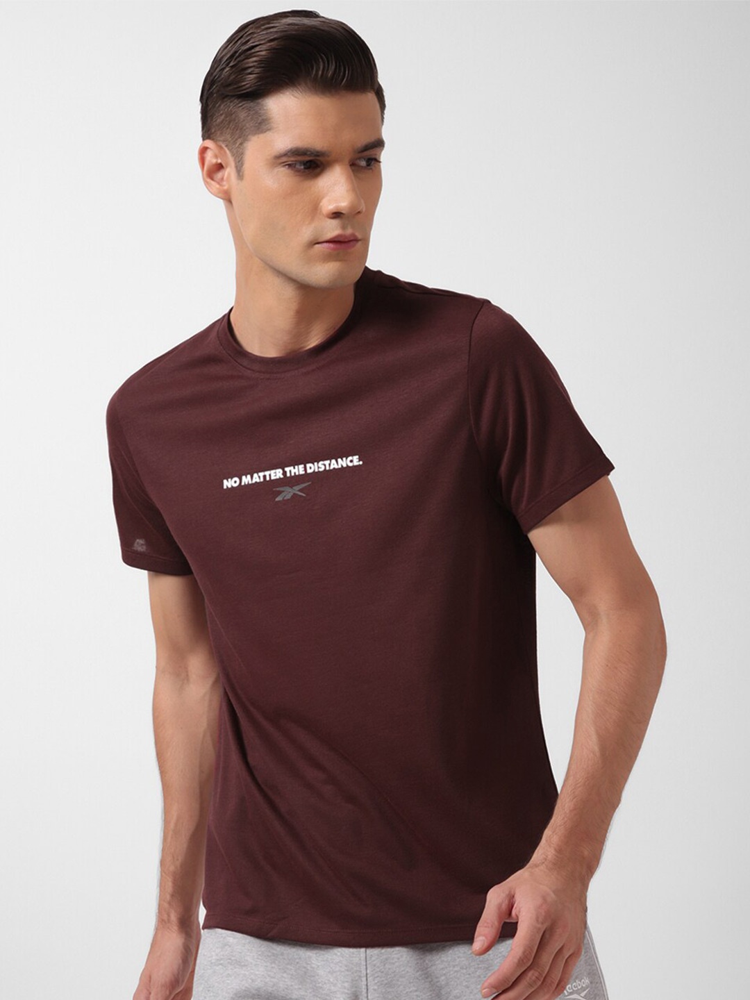 Reebok Typography Printed Round Neck T-Shirt, Maroon