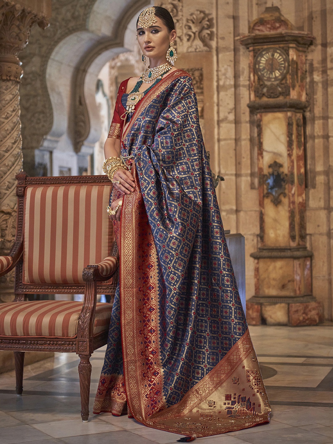 

elora Ethnic Motifs Woven Design Swarovski Work Banarasi Saree, Navy blue