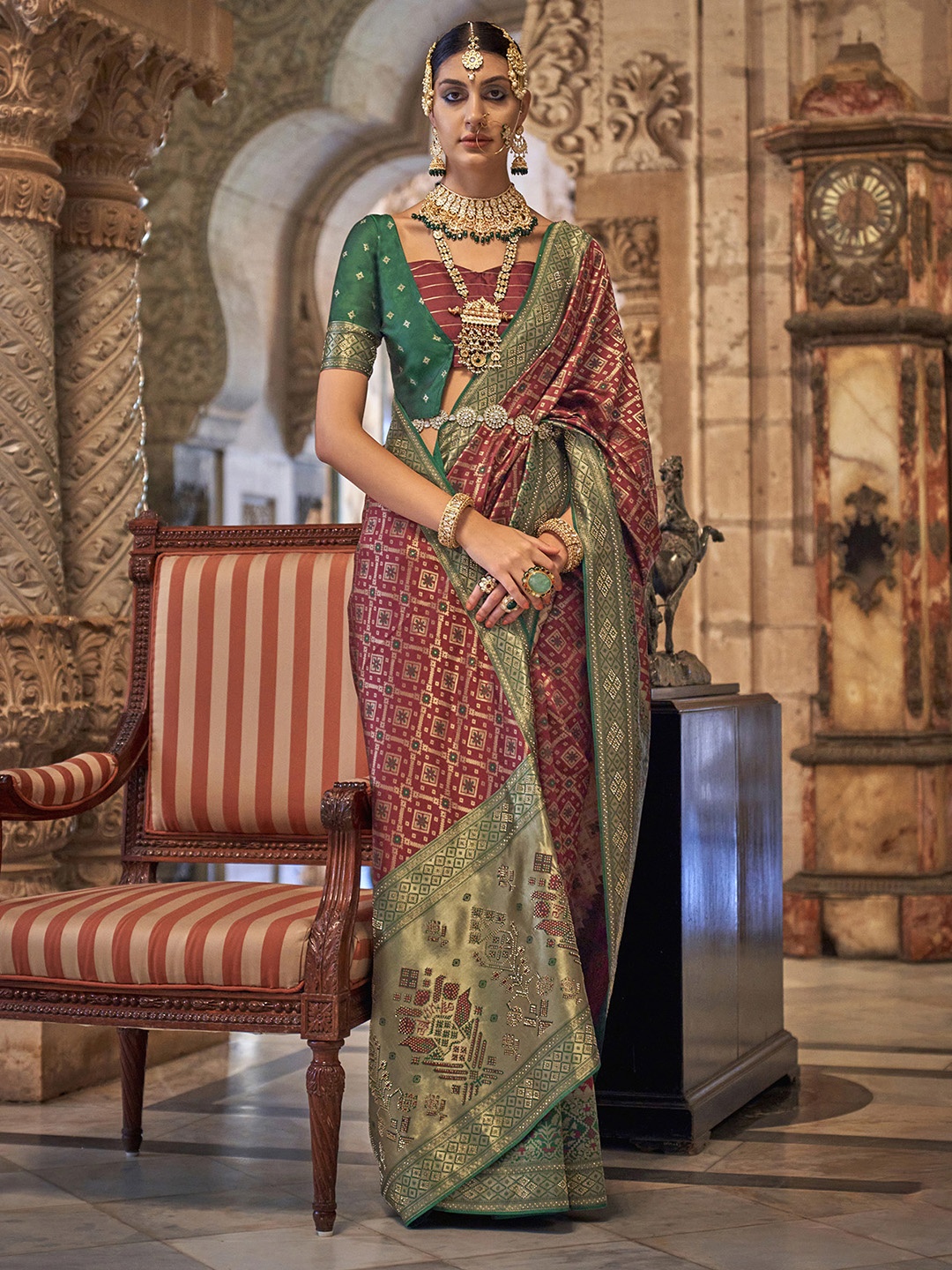 

elora Geometric Banarasi With Swarovski Work Zari Sarees, Maroon
