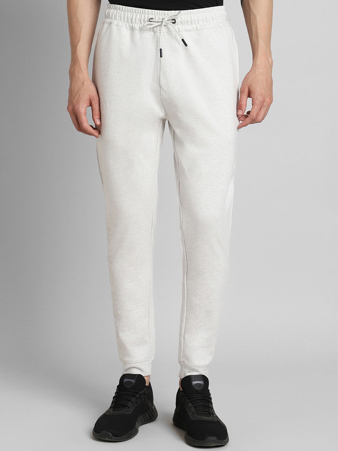 

SIMON CARTER LONDON Men Slim Fit Mid Rise Pure Cotton Joggers, White