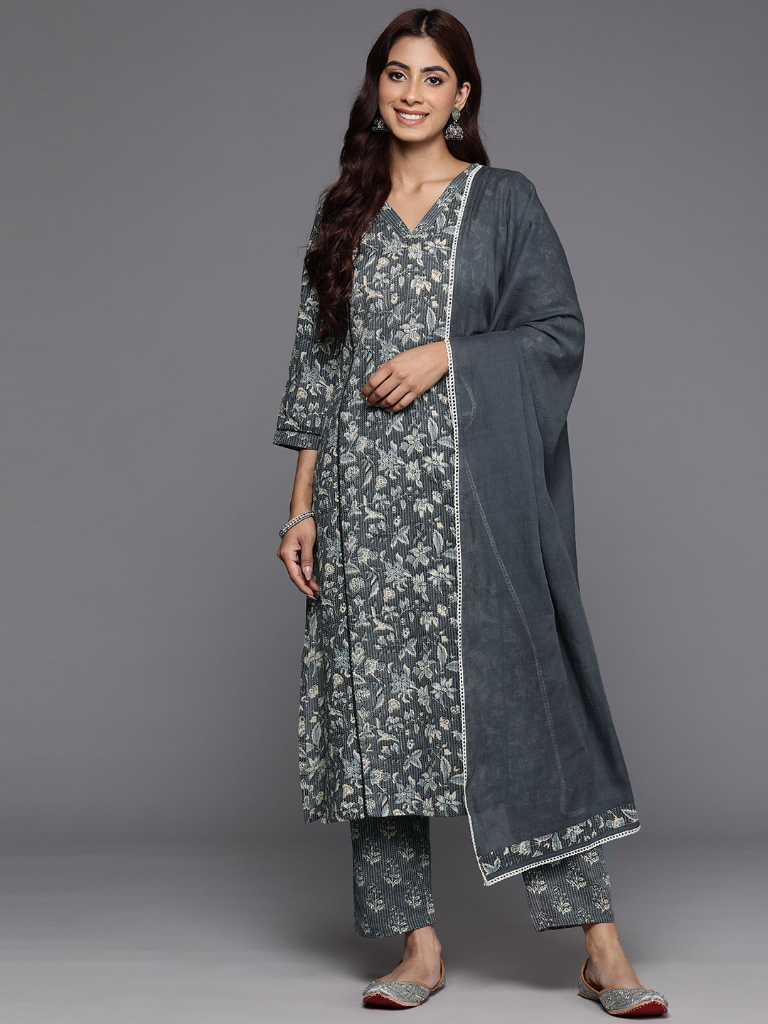 

Varanga Women Floral Printed Regular Pure Cotton Kurta with Trousers & With Dupatta, Grey