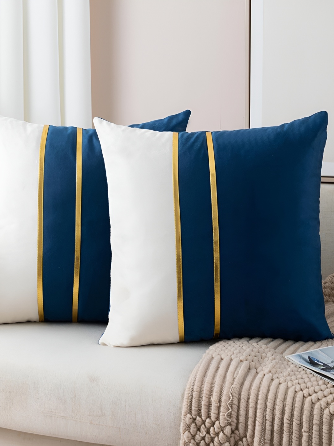 

Vinayaka Fab Navy Blue & White 2 Pieces Colourblocked Velvet Square Cushion Covers