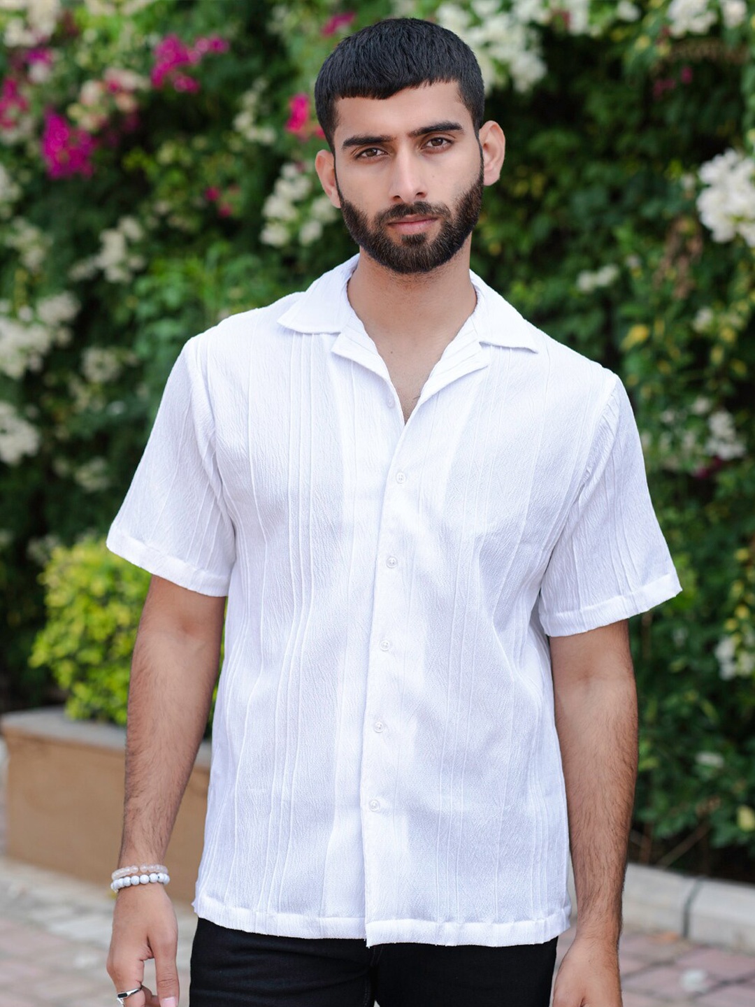 

Tistabene Men White Striped Casual Shirt