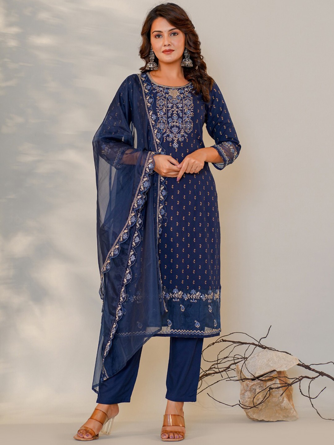 

Readiprint Fashions Floral Embroidered Thread Work Kurta & Trouser With Dupatta, Navy blue
