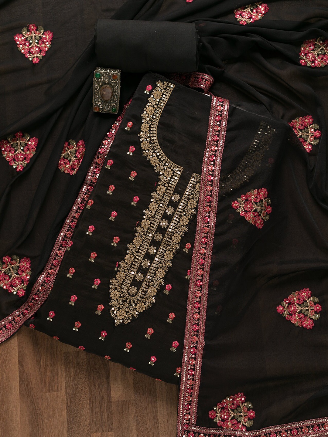 

Koskii Floral Sequinned Embroidered Unstitched Dress Material, Black
