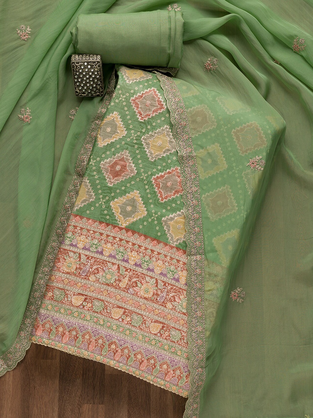

Koskii Bandhani Printed Unstitched Dress Material, Green