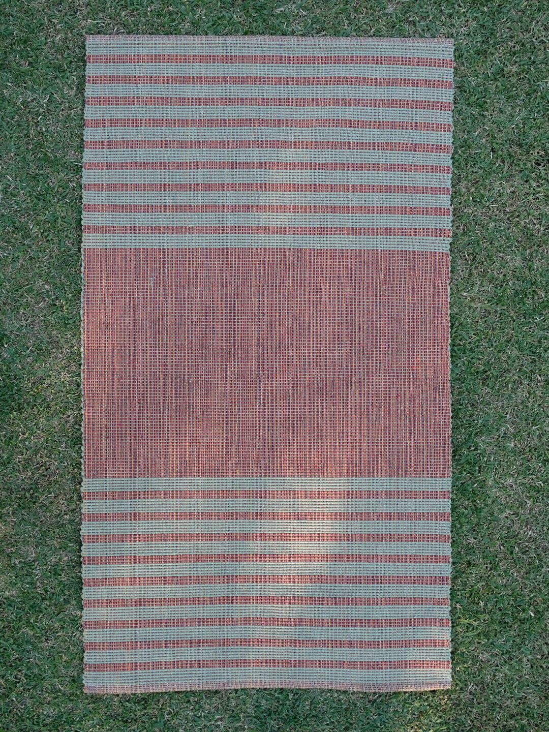 

DESIGN GAATHA Rust & Green Cotton Yoga Mats