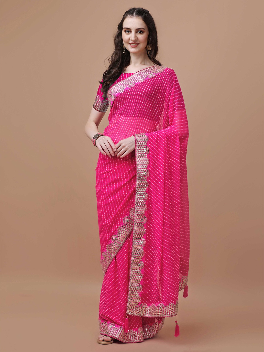 

Mitera Pink Geometric Printed Bandhani Saree