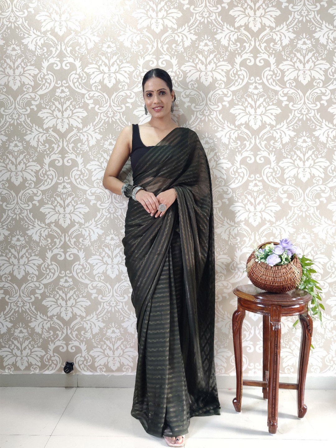 

VEERAX Multicoloured Pure Georgette Ready to Wear Saree, Black
