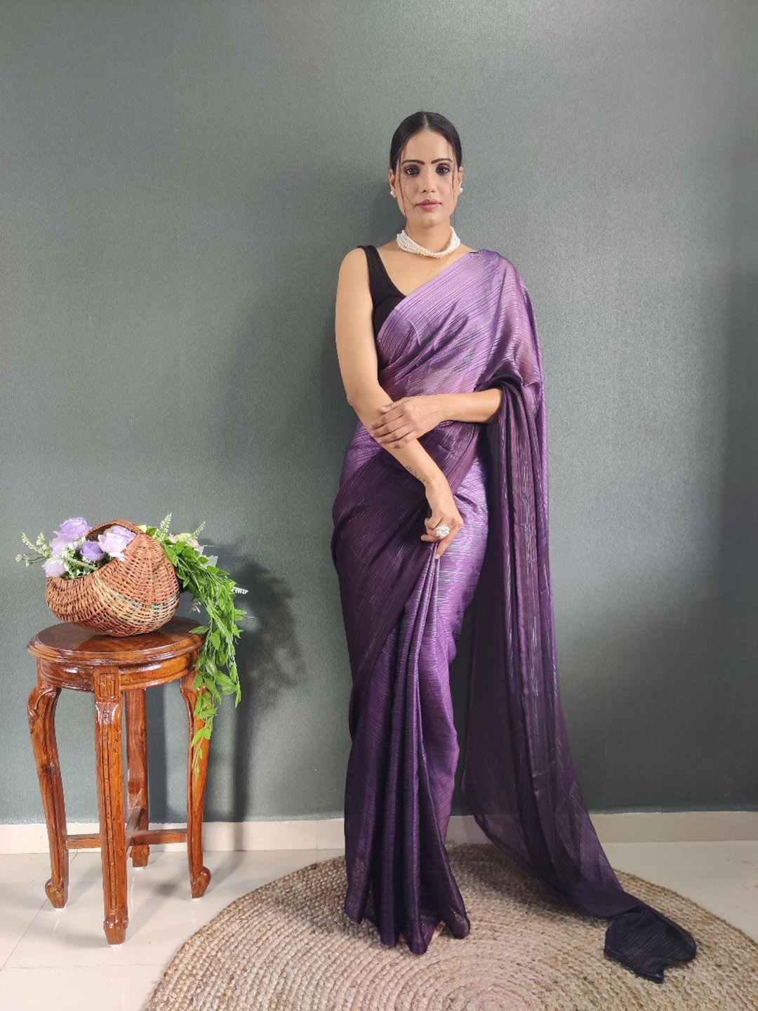 

VEERAX Colourblocked Pure Georgette Ready to Wear Saree, Lavender