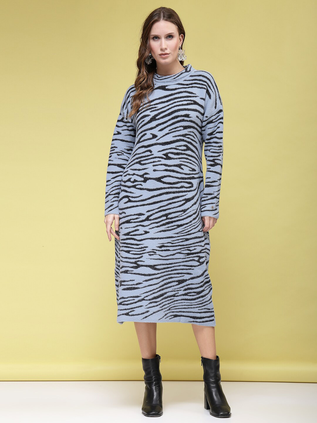 

Juelle Animal Printed Woolen Sweater A-Line Midi Dress, Blue