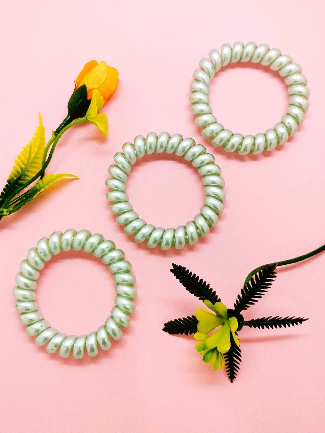 

FEMMIBELLA Set of 3 Ponytail Holders, Green