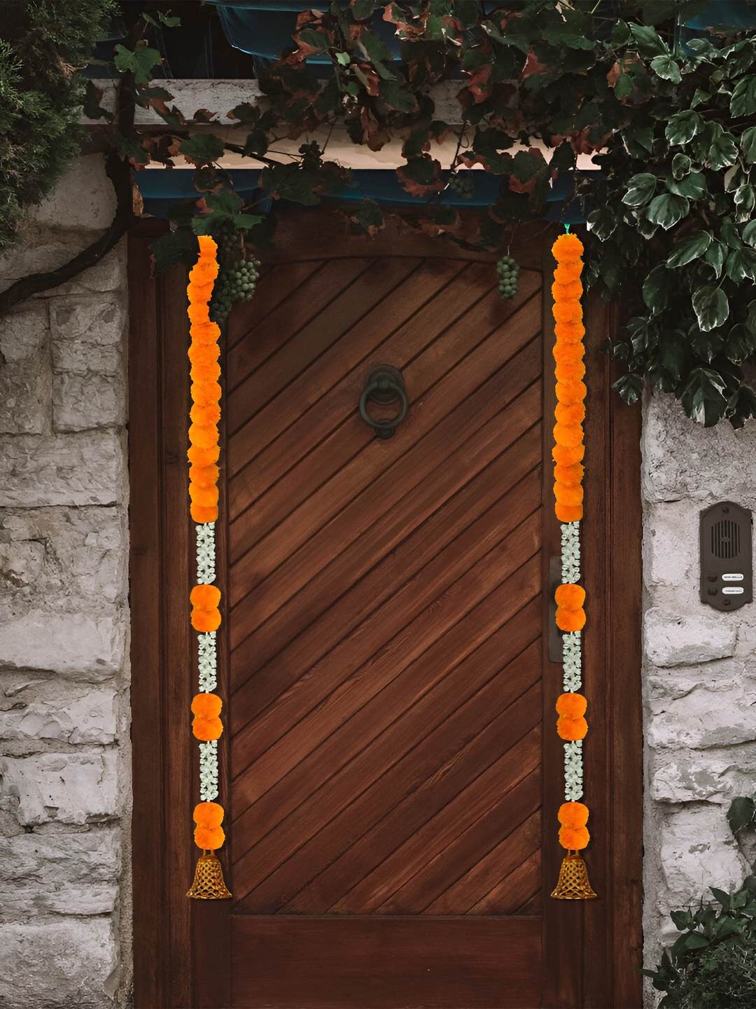 

iHandikart Orange White 20 Pieces Hanging Marigold With Jasmine Garland Artificial Flower