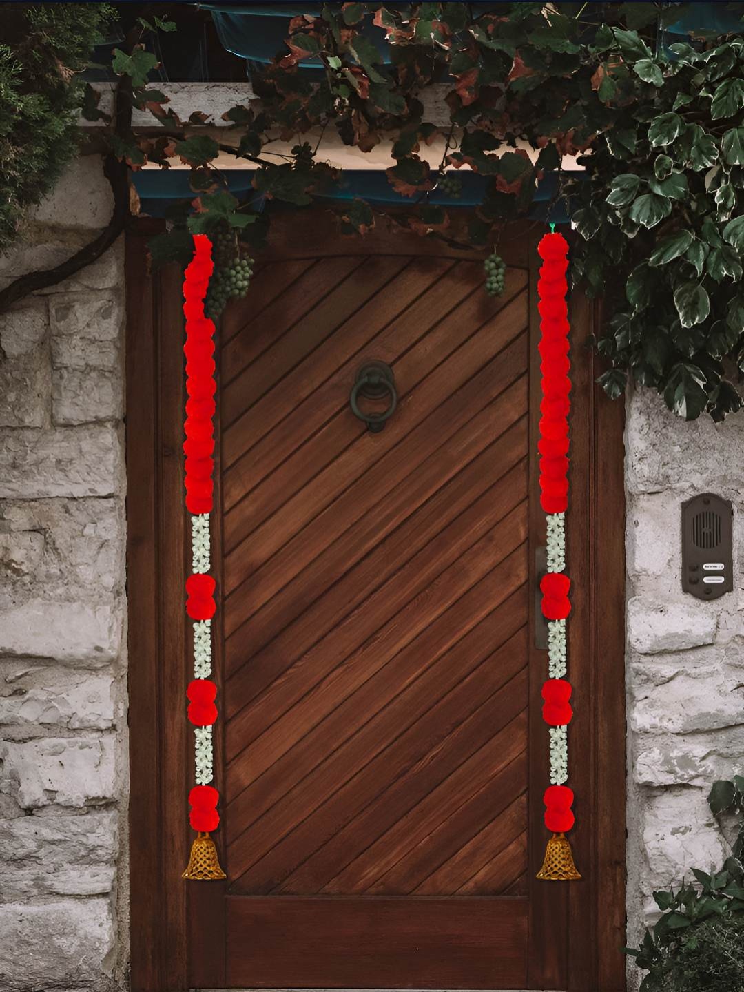 

iHandikart Red White 20 Pieces Hanging Marigold With Jasmine Garland Artificial Flower