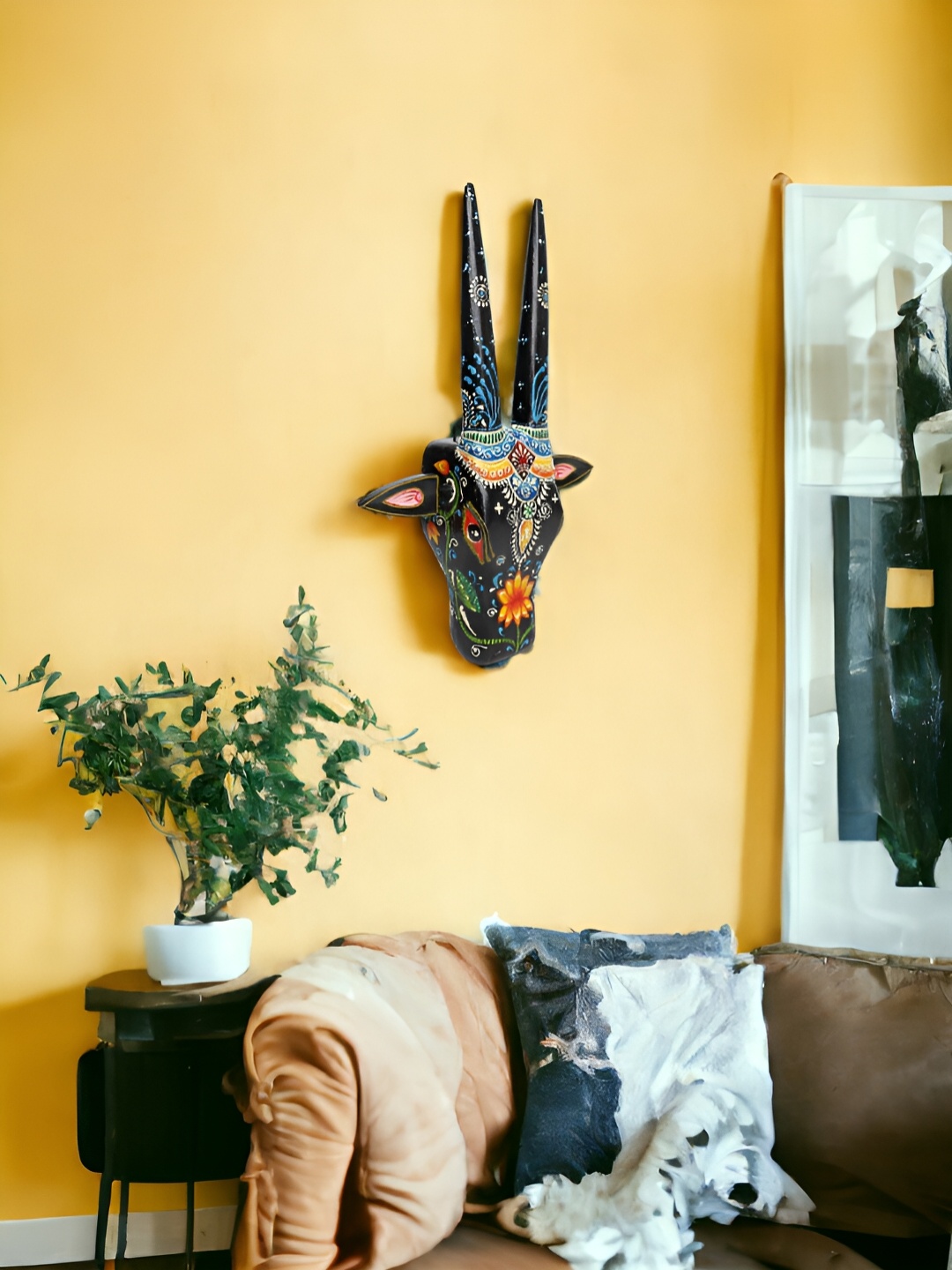 

THE COCOTIER Black Wooden Cow Head Wall Decor