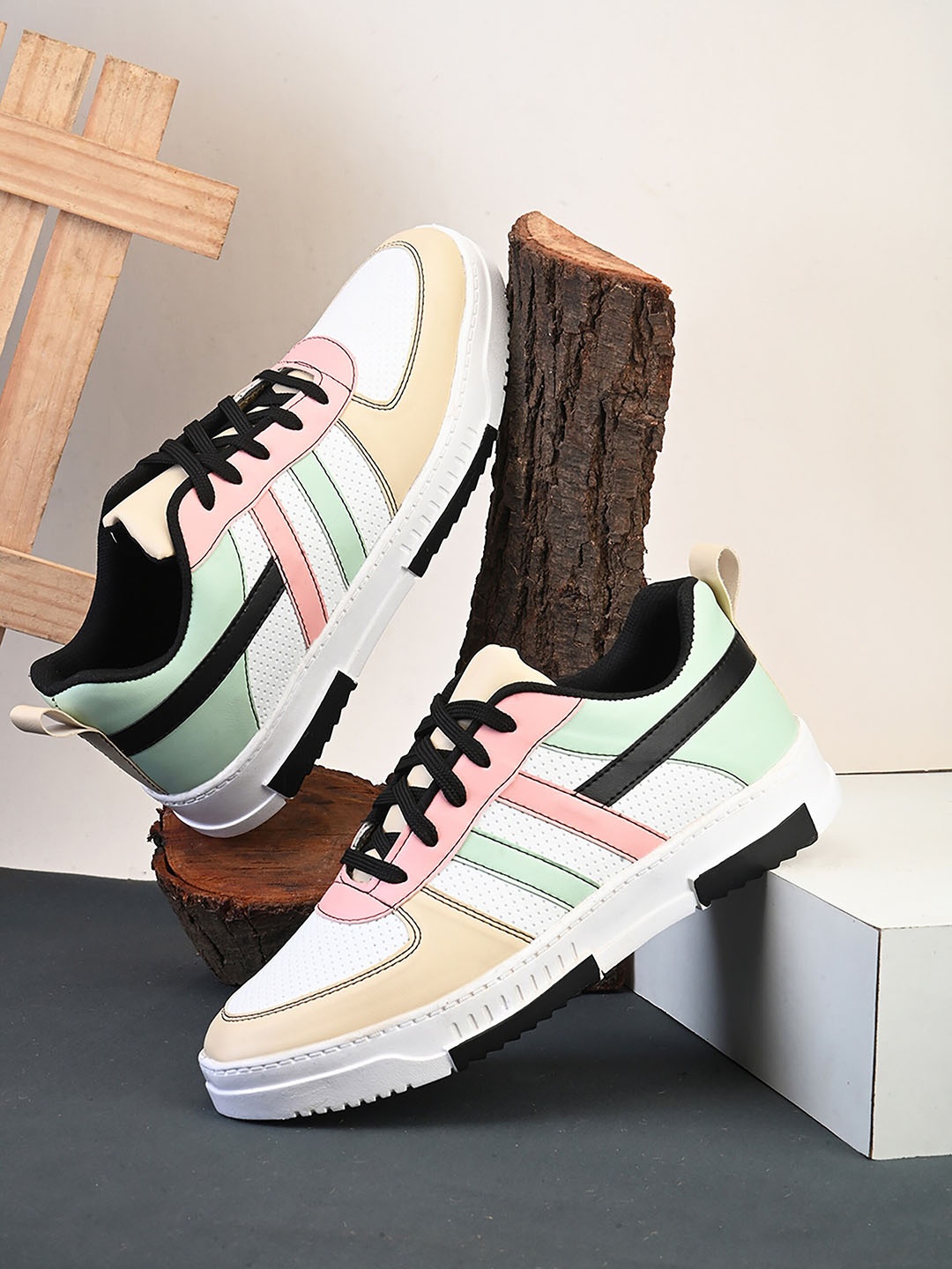 The Roadster Lifestyle Co. Men White & Sea Green Striped Antibacterial Comfort Sneakers