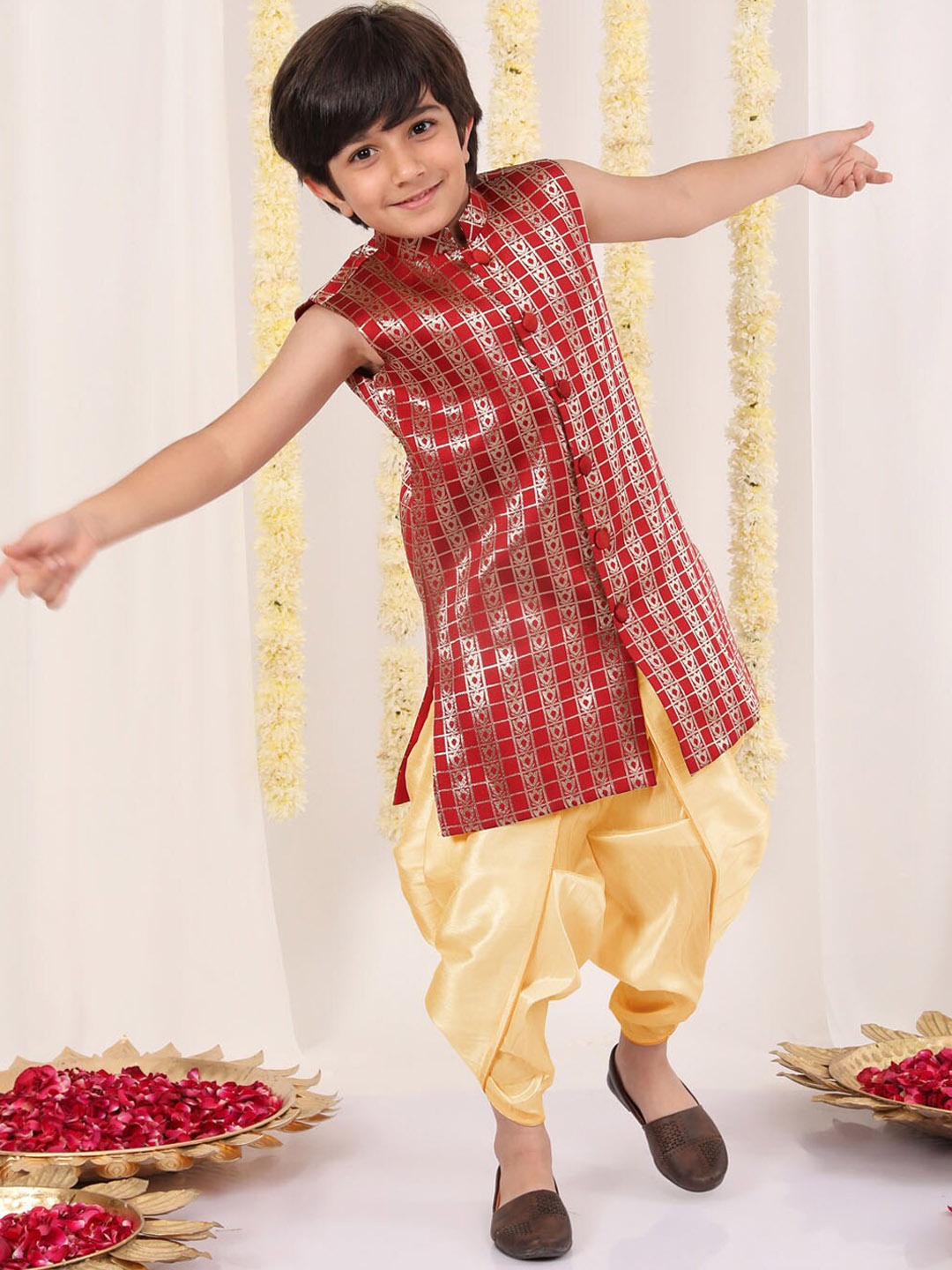 

JBN Creation Boys Ethic Motifs Woven Design Jacquard Straight Kurta With Dhoti Pant, Maroon