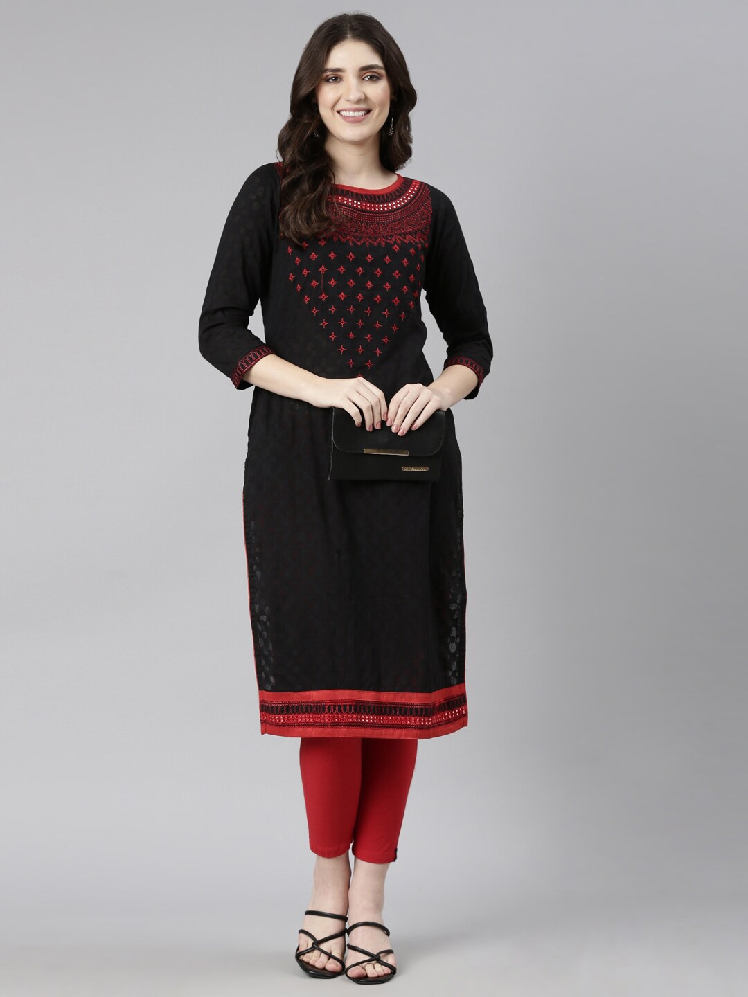 

Souchii Ethnic Motifs Yoke Design Thread Work Pure Cotton Straight Kurta, Black
