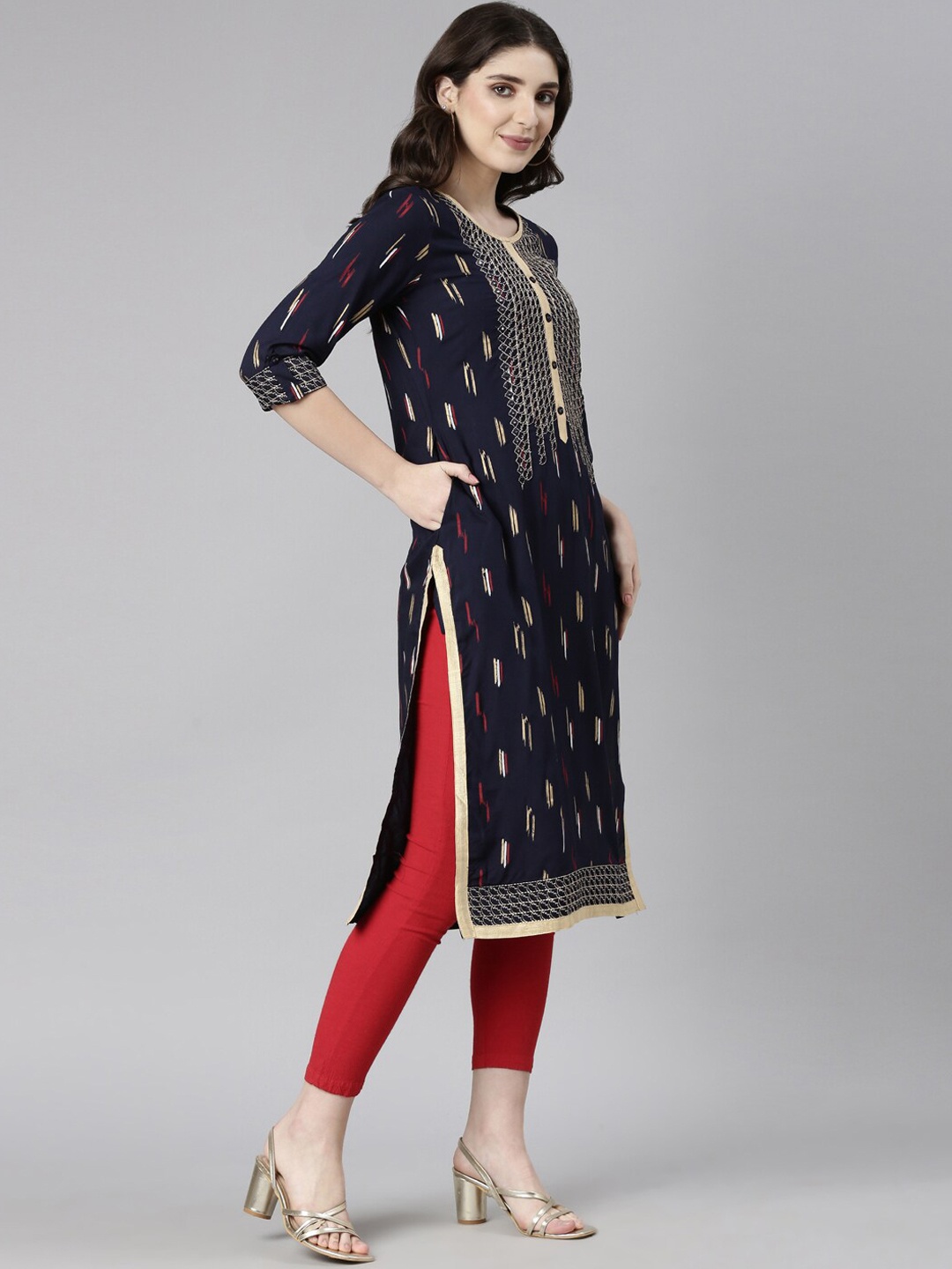 

Souchii Ethnic Motifs Yoke Design Thread Work Straight Kurta, Navy blue