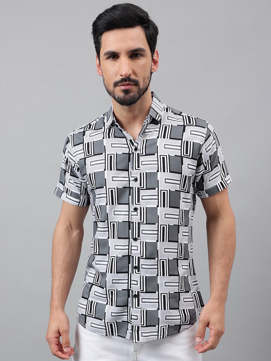 

Voroxy Geometric Printed Spread Collar Casual Shirt, Grey