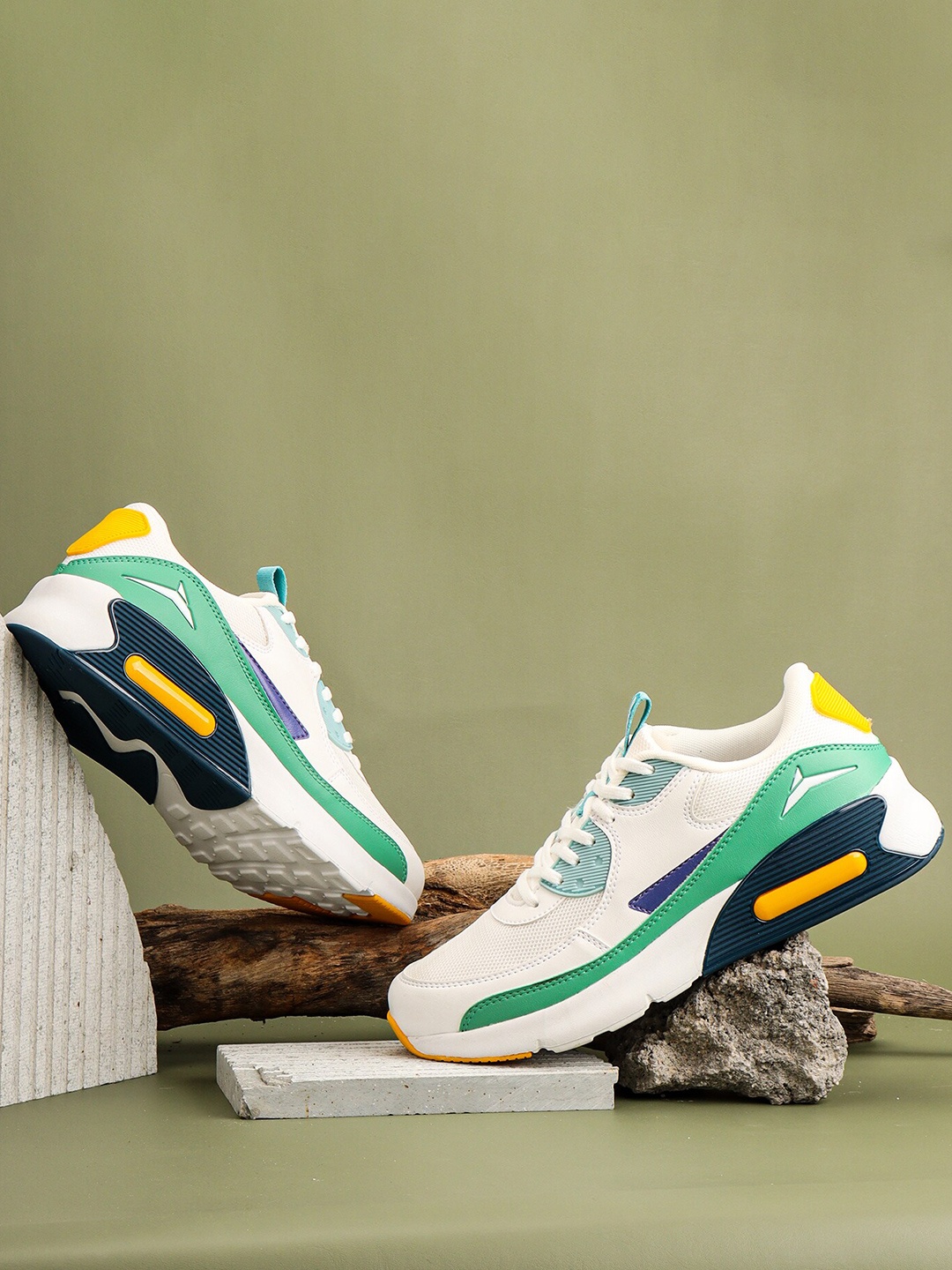 

JQR Men RUMBA White Running Non-Marking Shoes