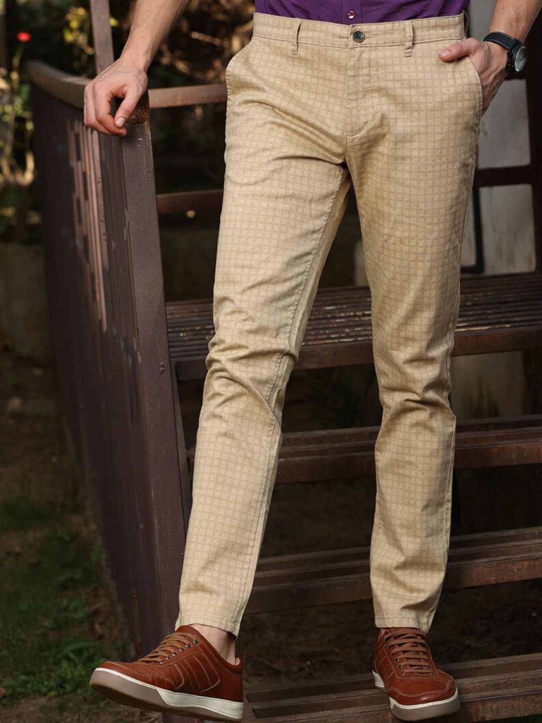 

Melvin Jones Men Comfort Mid-Rise Checked Trouser, Beige