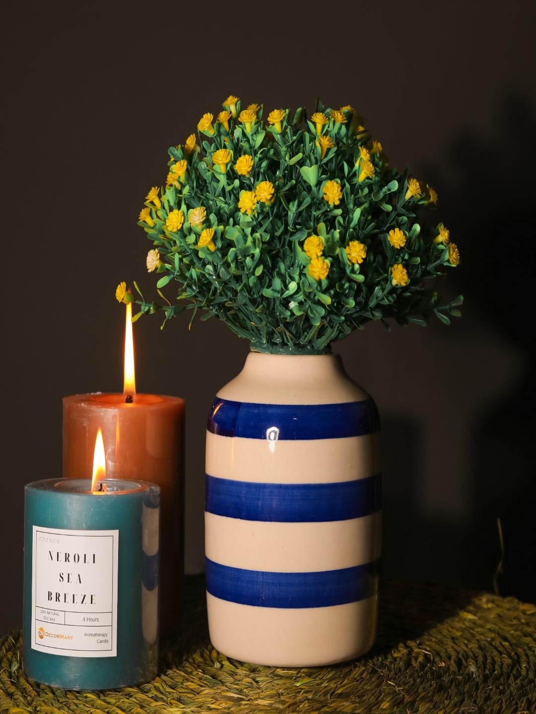 

The Decor Mart White & Blue Colourblocked Vertical Ceramic Vase