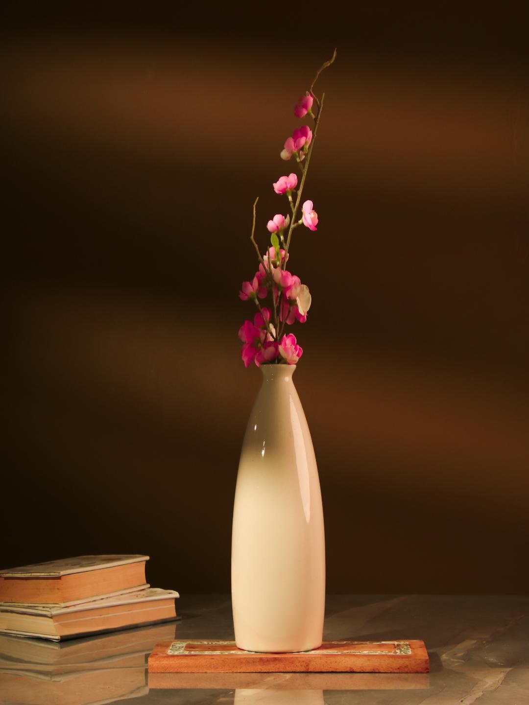 

The Decor Mart White Ceramic Flower Vases