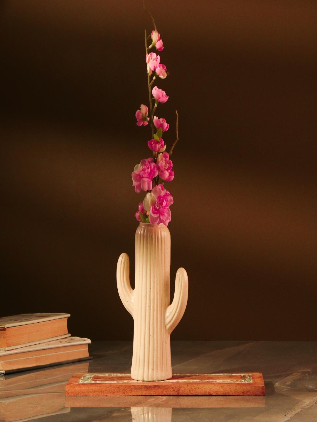 

The Decor Mart Beige Cactus Ceramic Vase