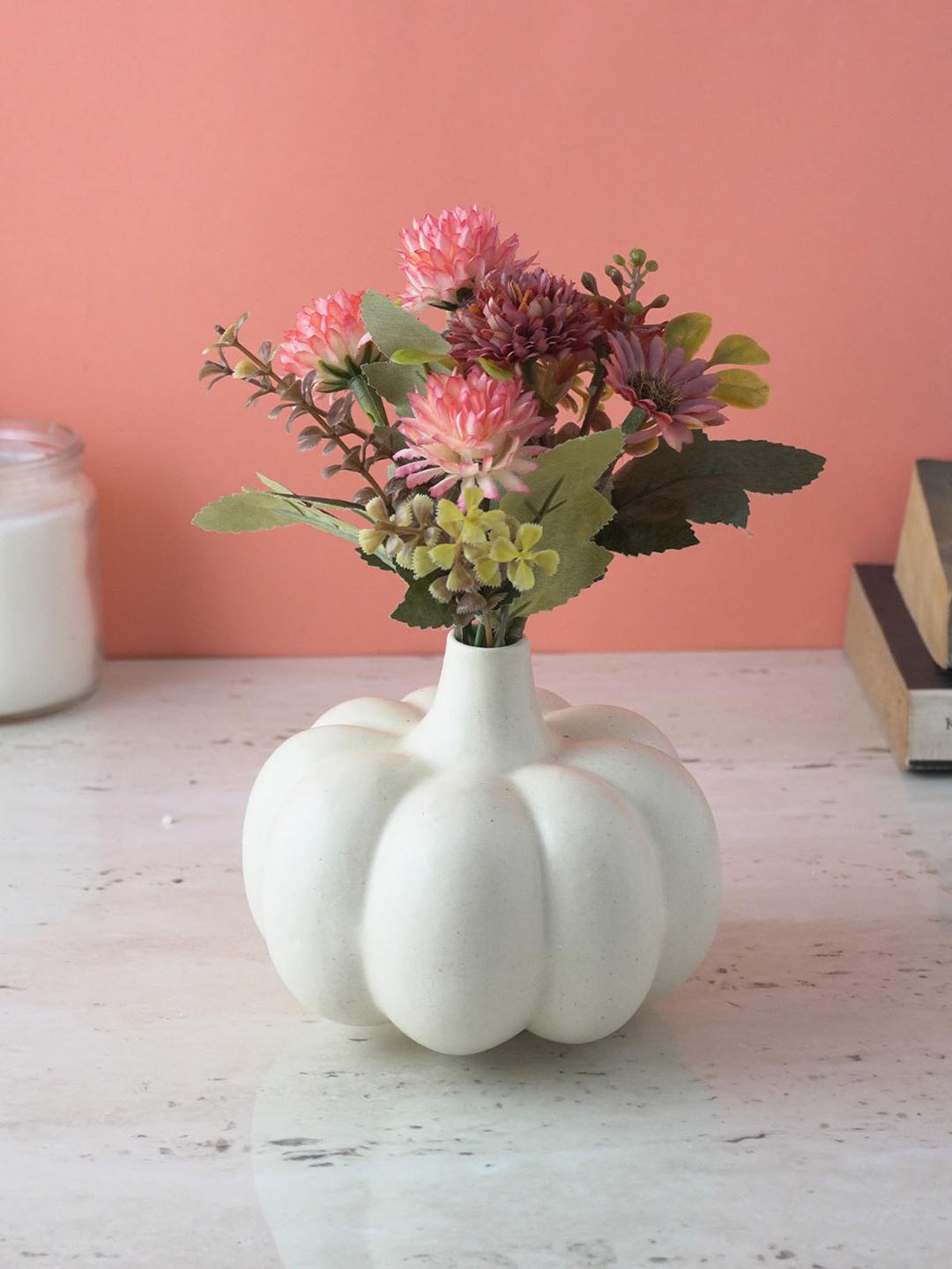 

The Decor Mart White Pumpkin Ceramic Vase