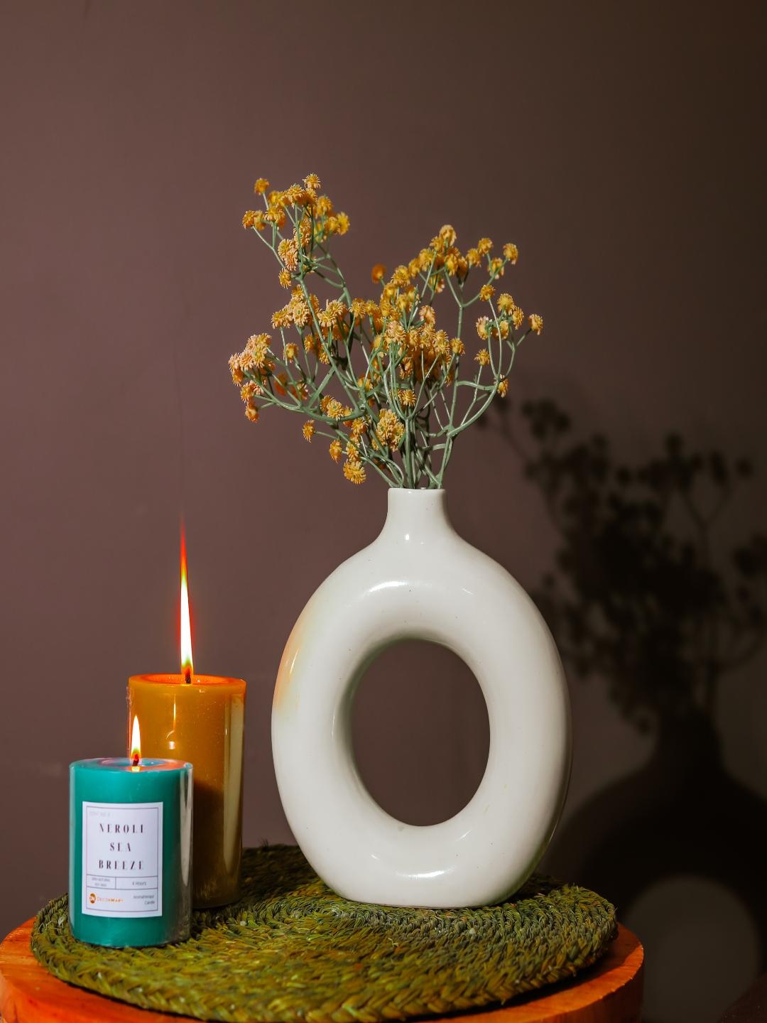 

The Decor Mart White Donut Ceramic Vase