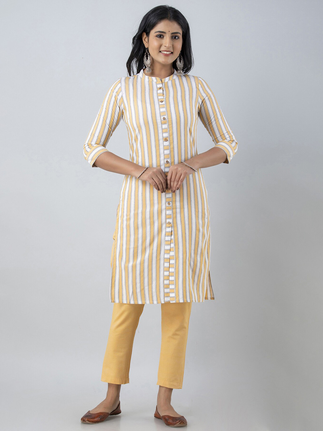 

BAESD Striped Mandarin Collar Straight Kurta, Mustard