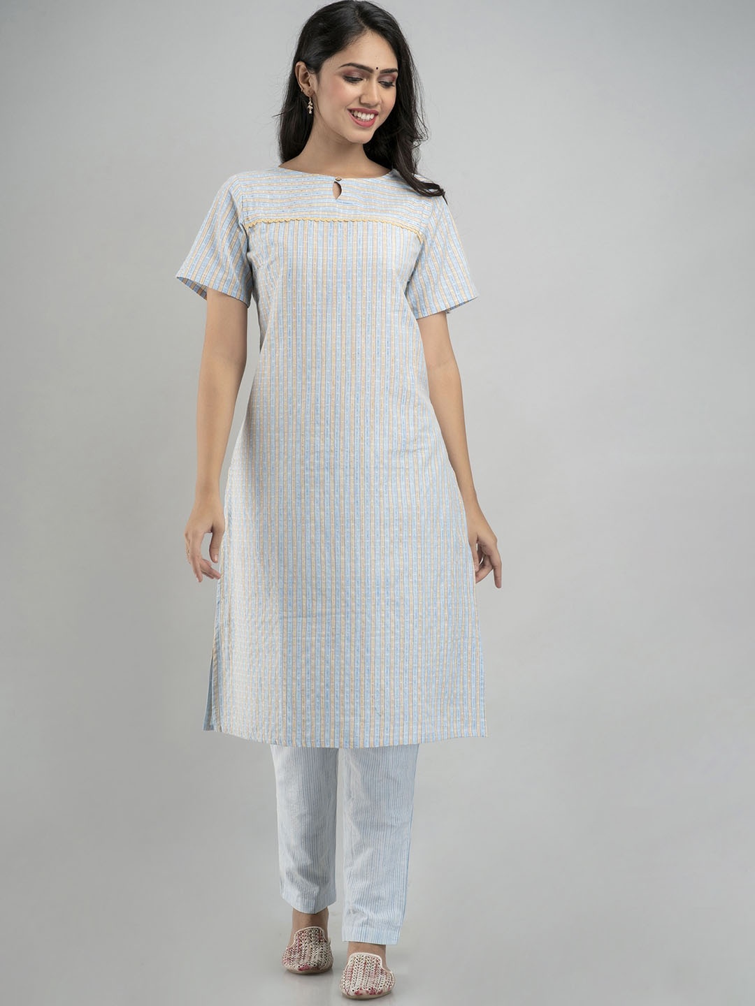 

BAESD Striped Short Sleeves Straight Kurta, Blue