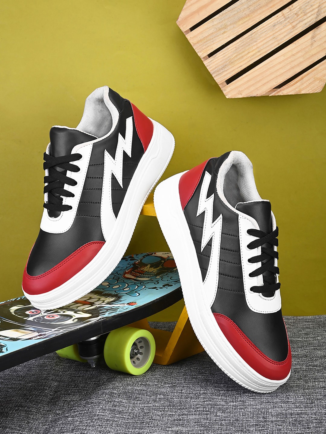

Mast & Harbour Men Black & Red Colourblocked Antibacterial Sneakers