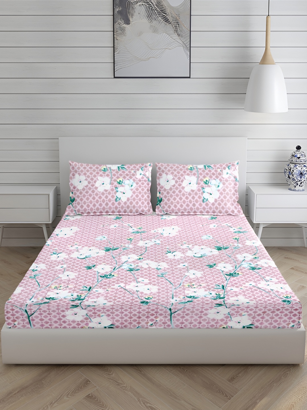 

HOMECRUST Pink Cotton 200 TC Queen Fitted Bedsheet with 2 Pillow Covers