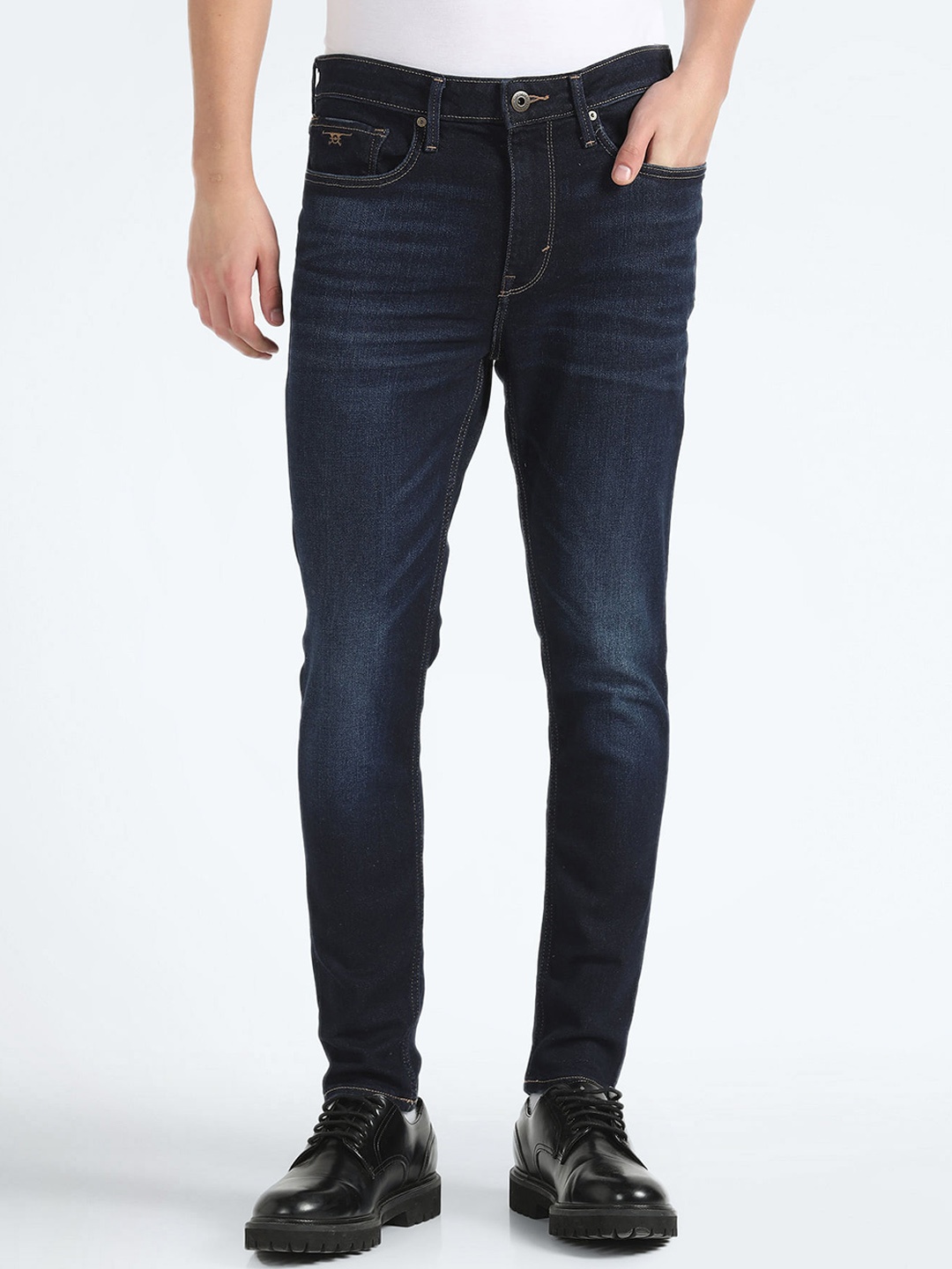

Flying Machine Men Skinny Fit Light Fade, Dark Shade Clean Look Jeans, Blue