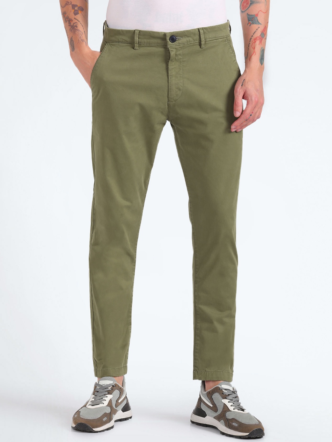 

Flying Machine Men Mid-Rise Tapered Fit Trousers, Green