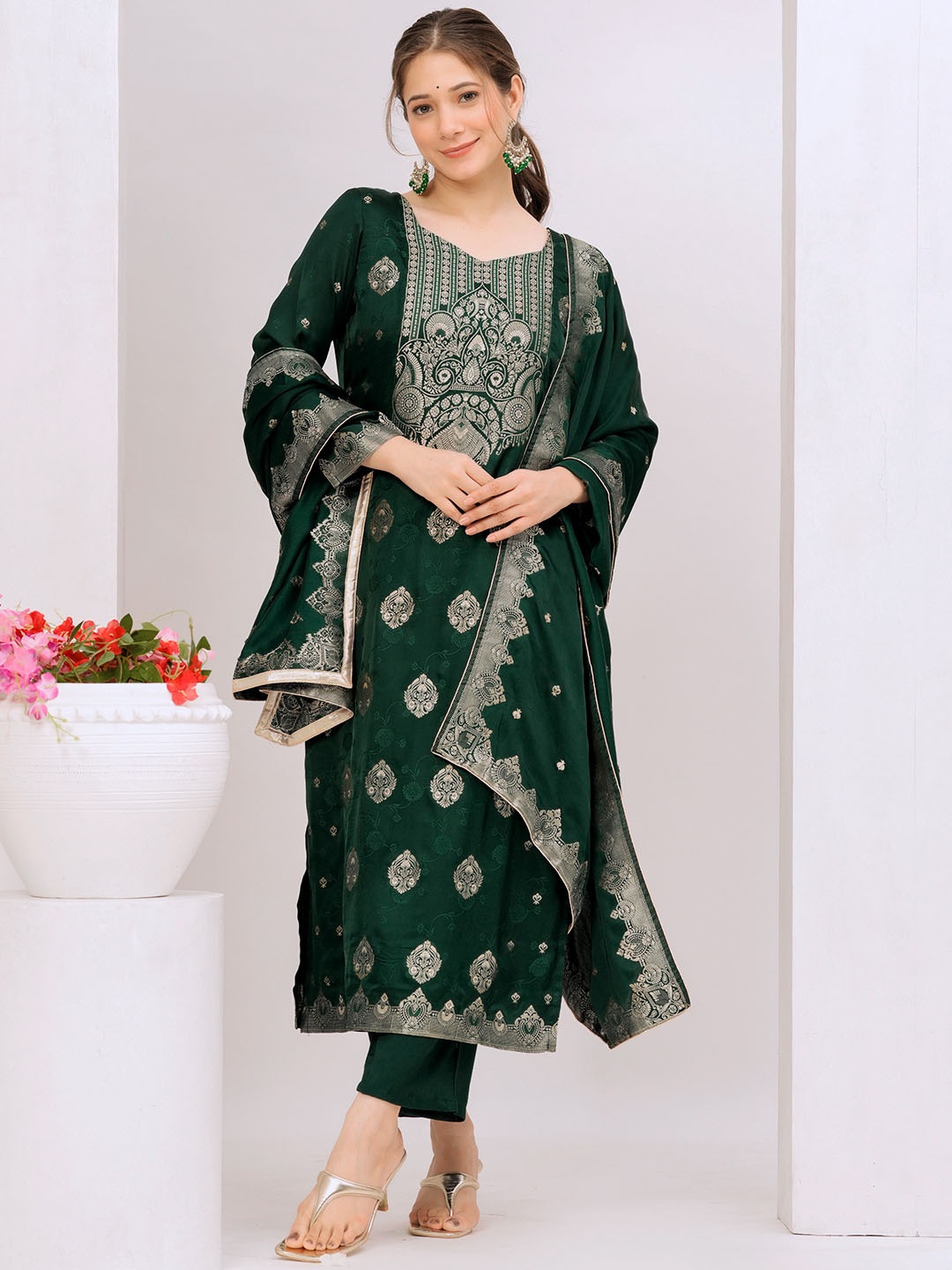 

Libas Art Ethnic Motifs Embroidered Zari Pure Silk Kurta with Trousers & Dupatta, Green