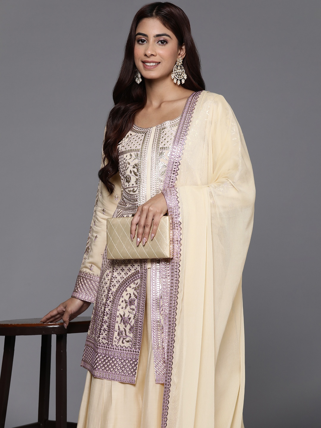 

Libas Art Floral Embroidered Zari Kurti with Palazzos & Dupatta, Beige