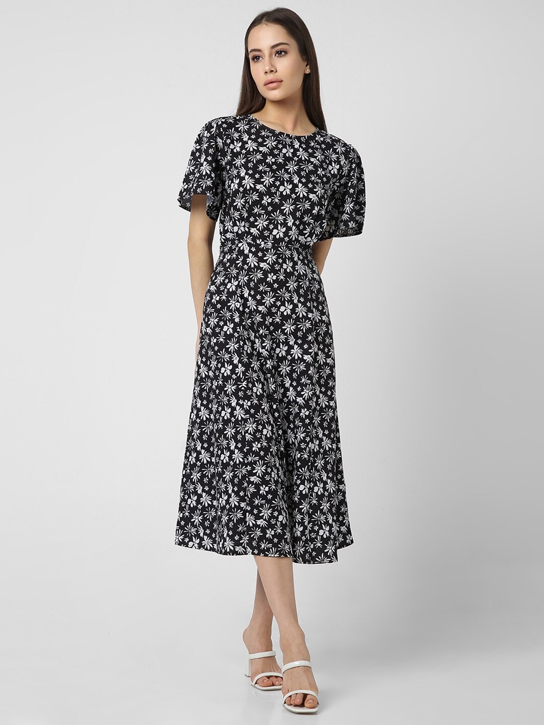 

Van Heusen Woman Floral Printed Puff Sleeves A-Line Dress, Black