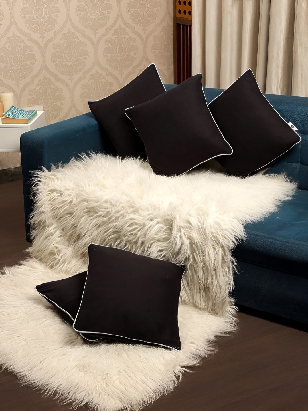 

Stuff N' Fluff Black 5 Pieces Square Cushion Covers