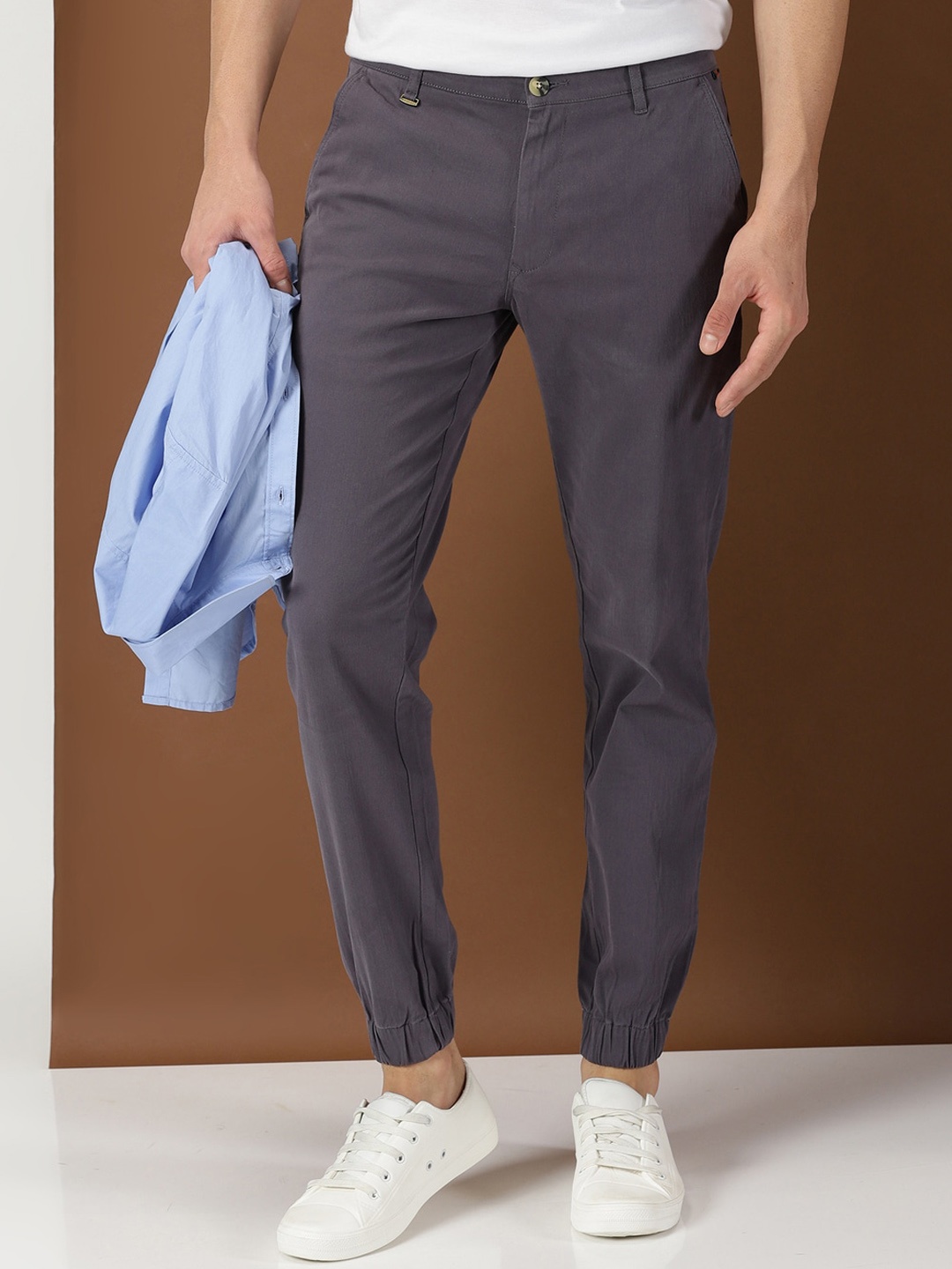INVICTUS Men Original Mid-Rise Easy Wash Joggers, Grey