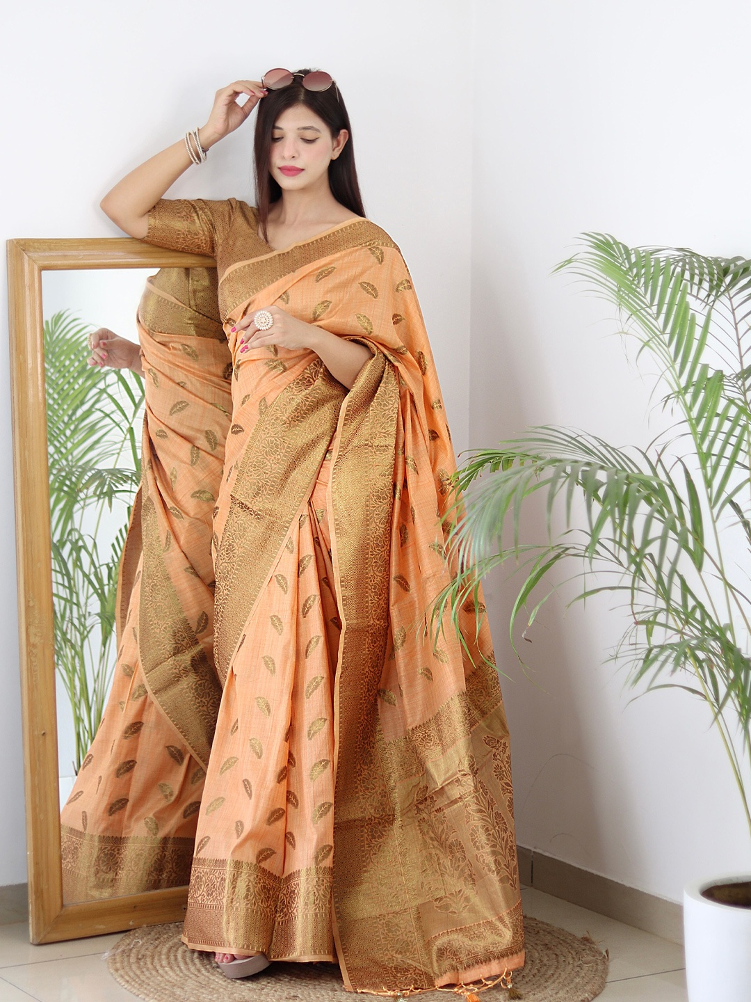 

ALMAARI FASHION Ethnic Motifs Woven Design Zari Pure Silk Kanjeevaram Saree, Orange