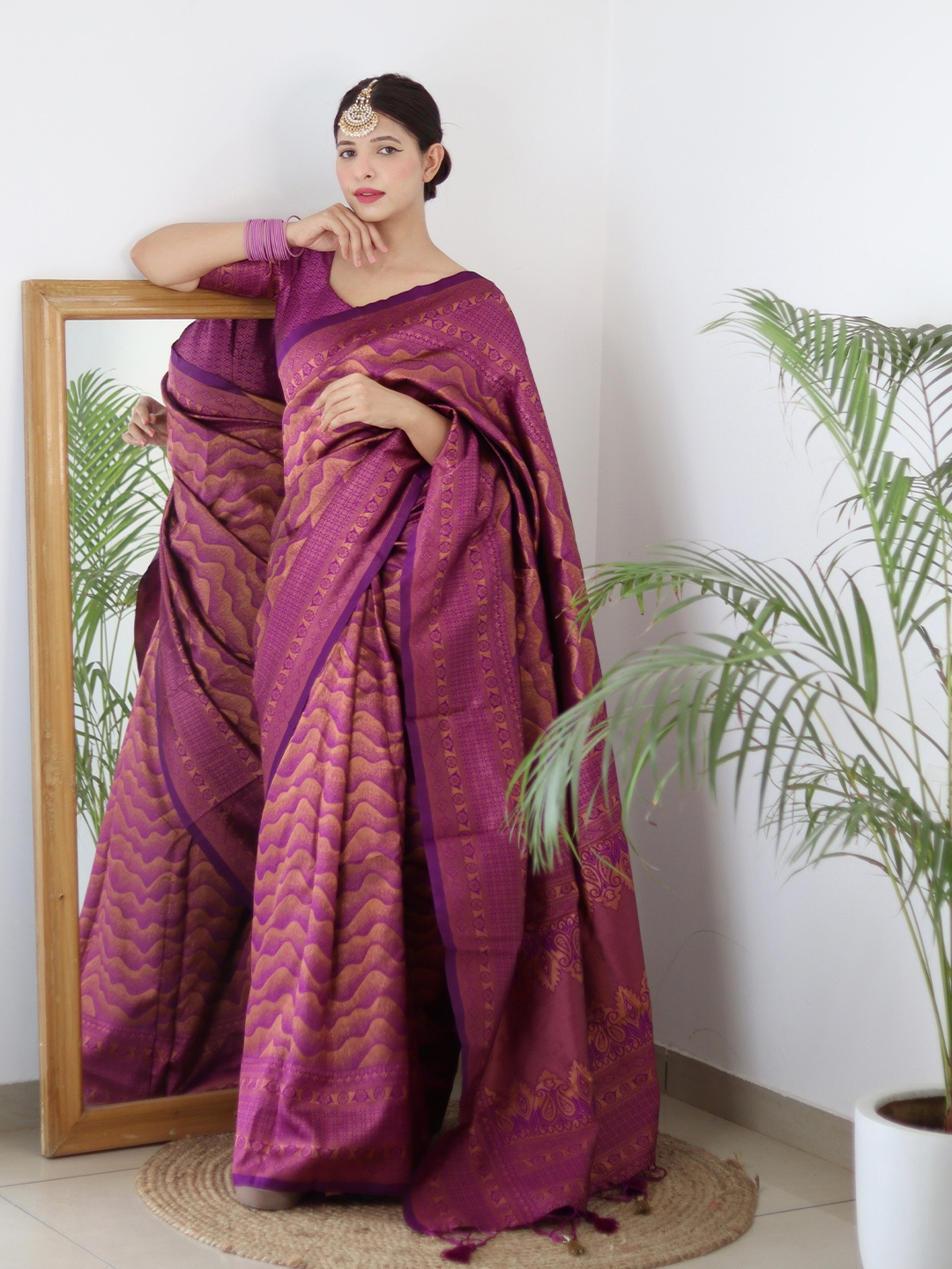 

ALMAARI FASHION Woven Design Pure Silk Kanjeevaram Saree, Purple